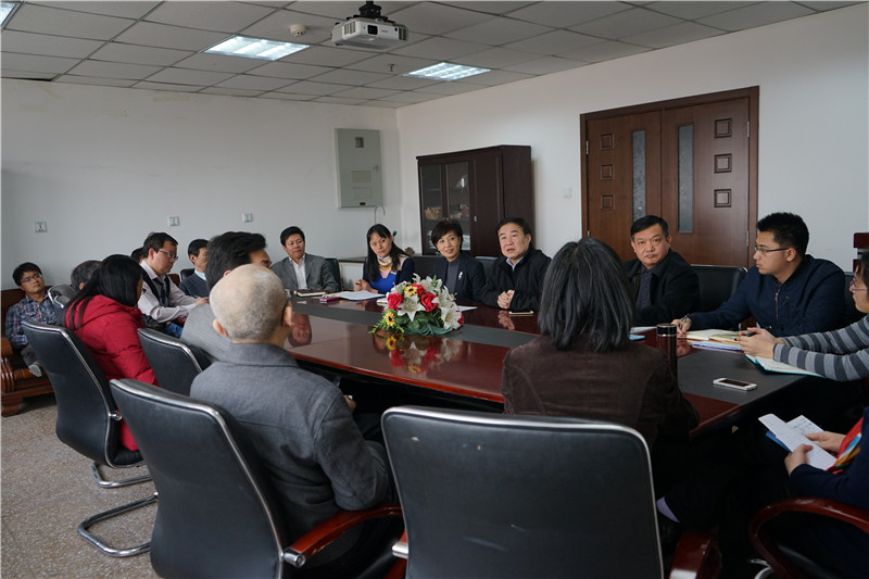 副院长李天红,高俊平,张小兰,副院长兼副书记李轩复及各系老师出席